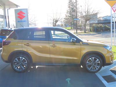 2023 Suzuki Vitara - Thumbnail