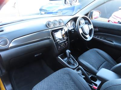 2023 Suzuki Vitara - Thumbnail