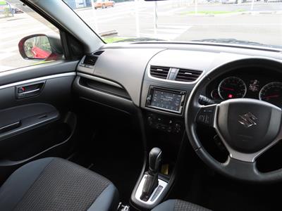 2015 Suzuki Swift - Thumbnail