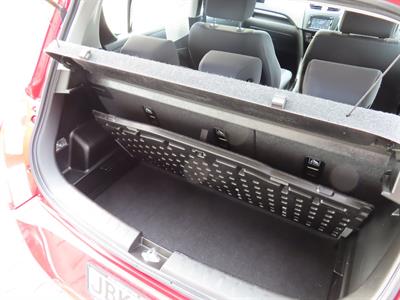 2015 Suzuki Swift - Thumbnail