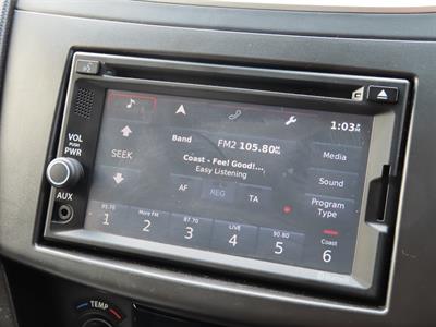 2015 Suzuki Swift - Thumbnail