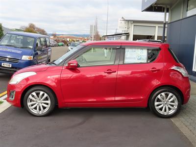 2015 Suzuki Swift - Thumbnail