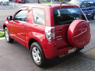 2014 Suzuki Grand Vitara - Thumbnail