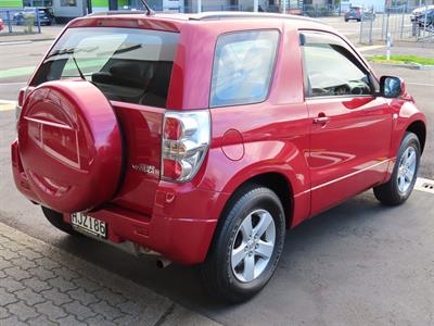2014 Suzuki Grand Vitara - Thumbnail
