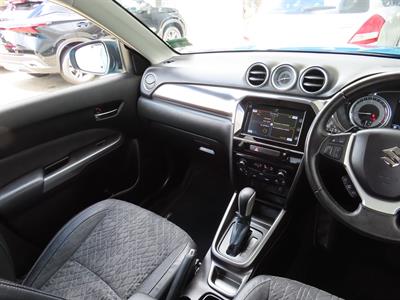 2019 Suzuki Vitara - Thumbnail
