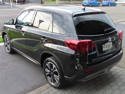 2022 Suzuki Vitara - Thumbnail