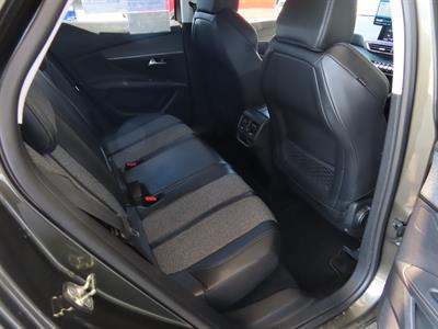 2018 Peugeot 3008 - Thumbnail