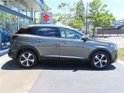 2018 Peugeot 3008 - Thumbnail