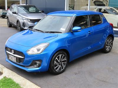 2022 Suzuki Swift - Thumbnail