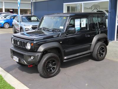 2022 Suzuki Jimny - Thumbnail