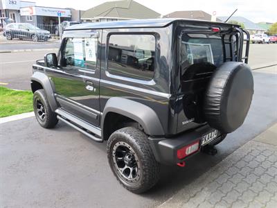 2022 Suzuki Jimny - Thumbnail