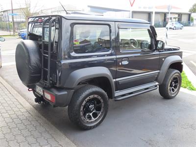 2022 Suzuki Jimny - Thumbnail