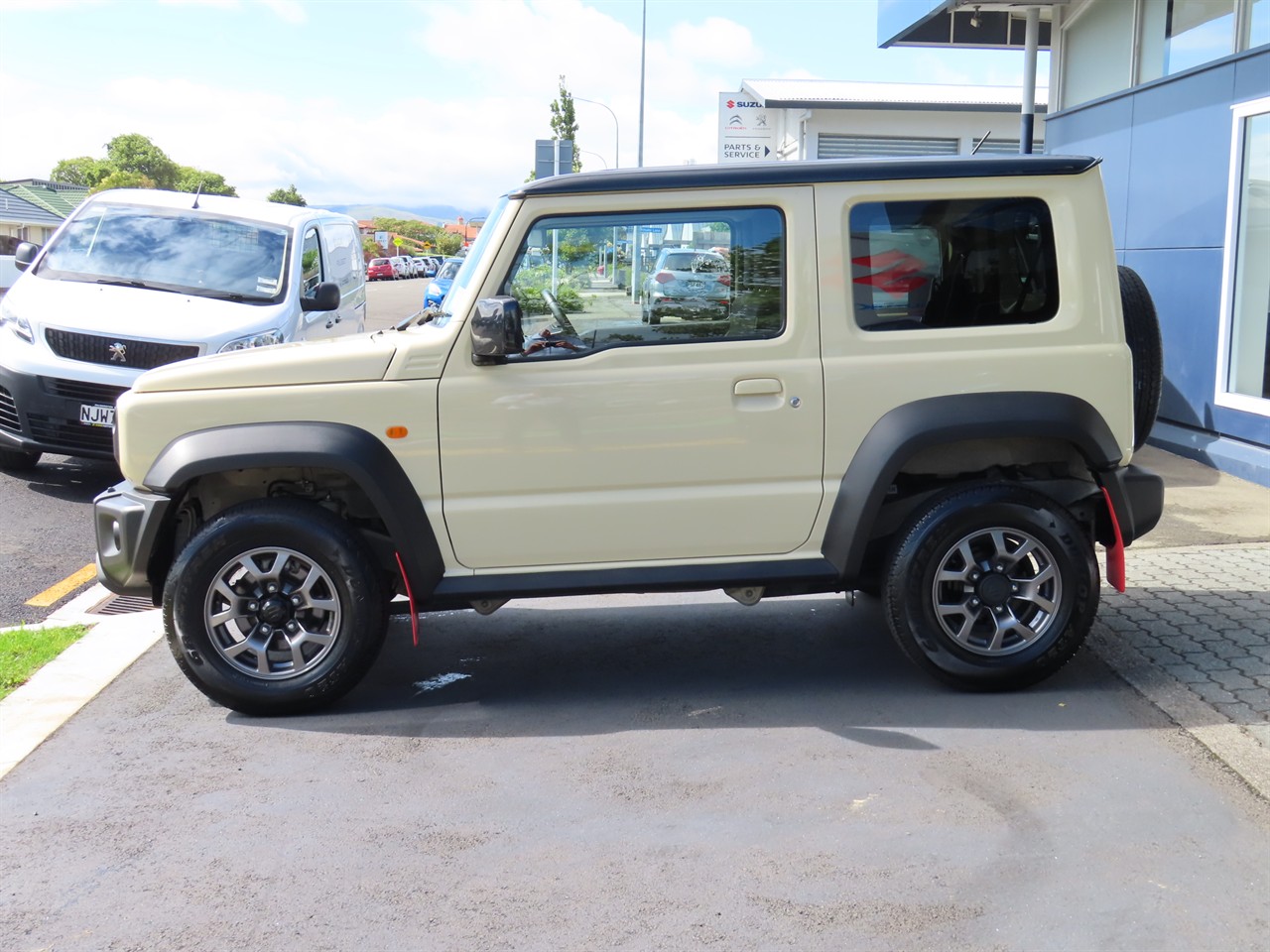 2023 Suzuki Jimny