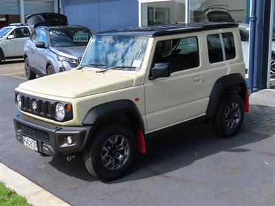 2023 Suzuki Jimny - Thumbnail