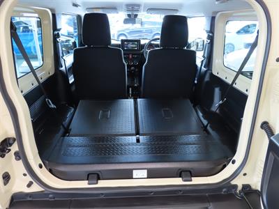 2023 Suzuki Jimny - Thumbnail