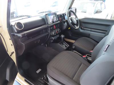 2023 Suzuki Jimny - Thumbnail