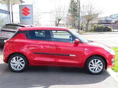 2021 Suzuki Swift - Thumbnail